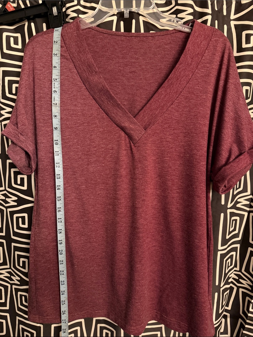Women's V-Neck Short Sleeve Top - Burgundy